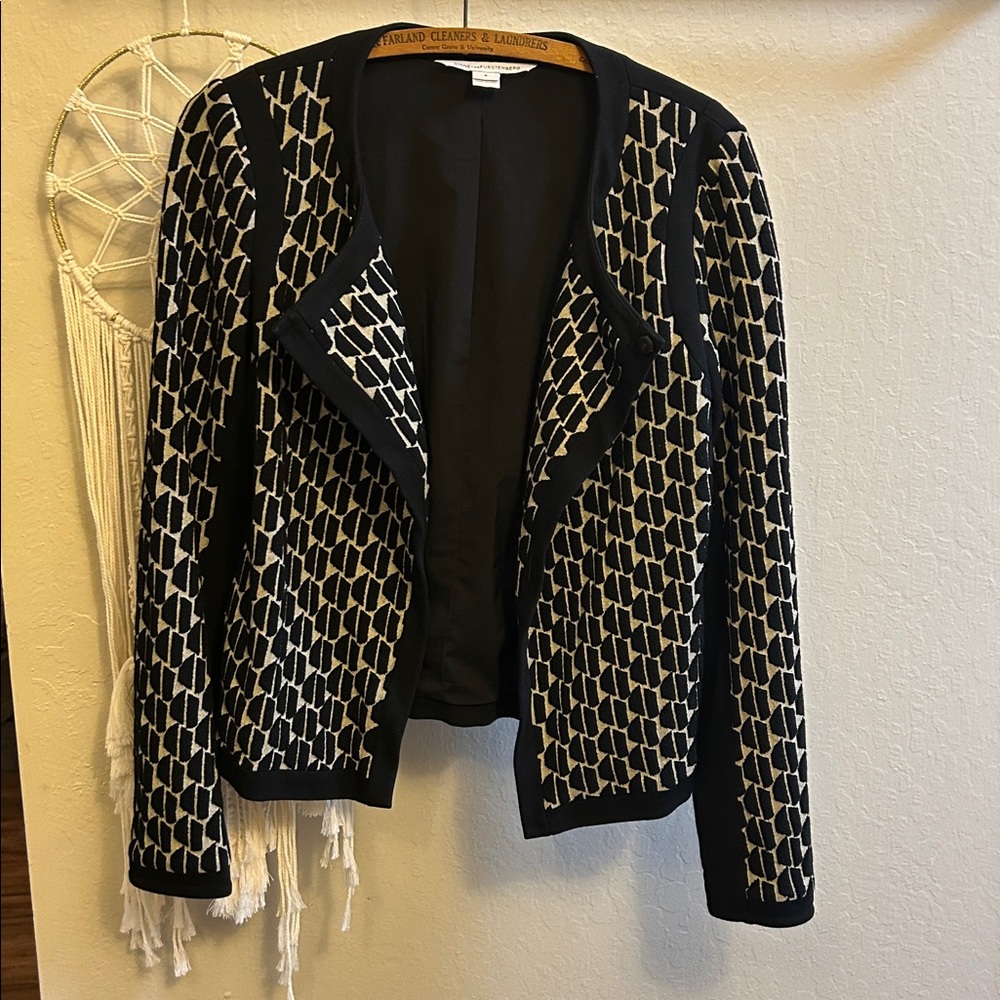 🖤 Diane Von Furstenberg Black and White Blazer